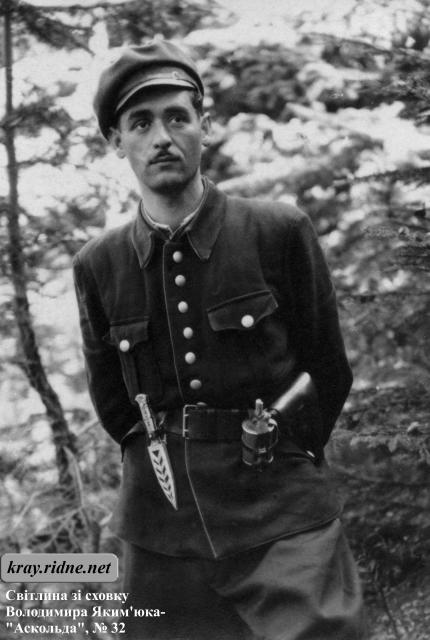32. Невідомий. 32. Невідомий.